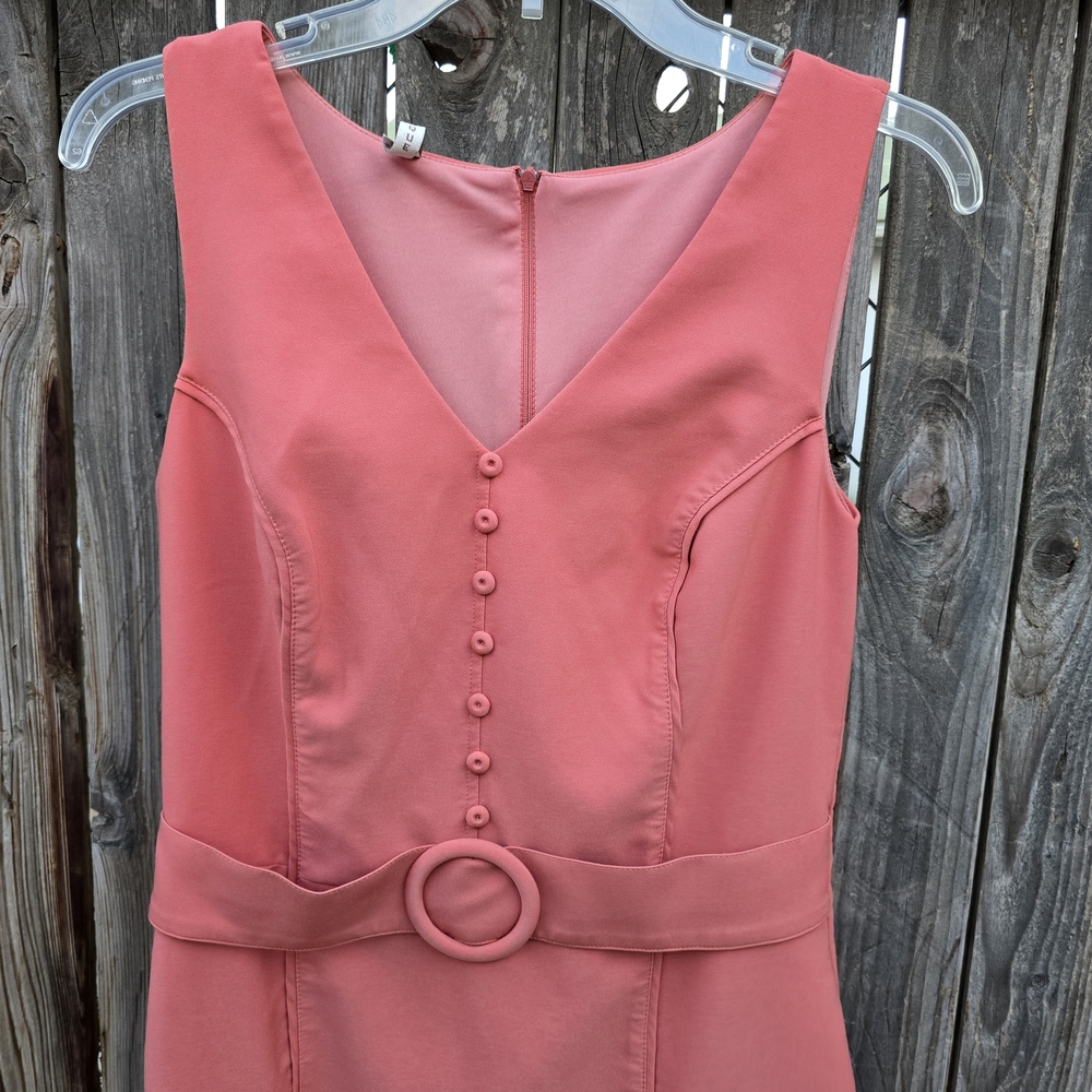 Sleeveless Coral Pink V Neck Belted Sheath Dress Size M - Picture 3 of 10